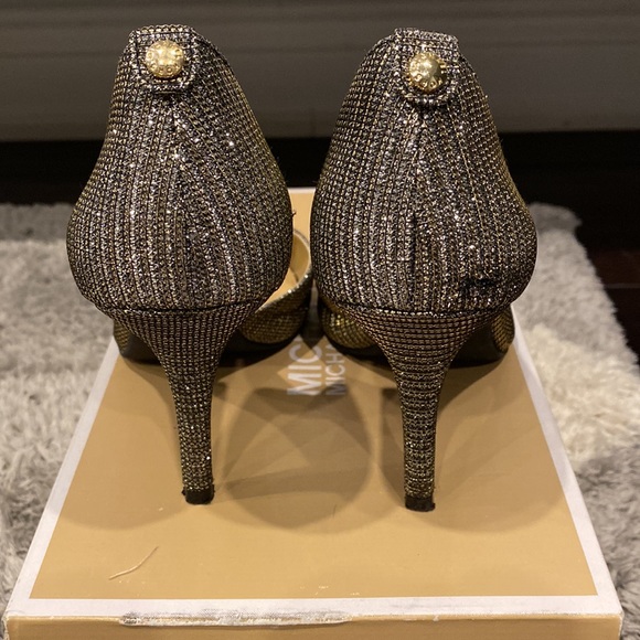 Micheal kors 7.5 Nathalie Flex Black & Gold sparkle pumps - Picture 7 of 8
